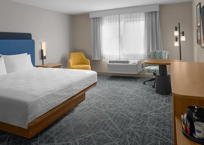 Hampton Inn By Hilton Costa Mesa Newport Beach