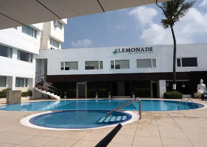Hotel Holiday Resort