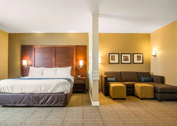 Comfort Suites Dodge City