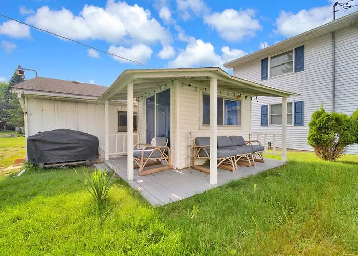 Deckerville Home W/ Sauna: Steps To Lake Huron!