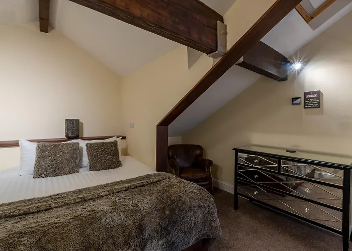 Lakes Hotel & Spa