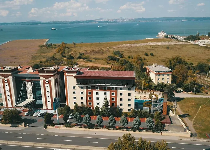 Elegance Resort Hotel & Spa Wellness-Aqua