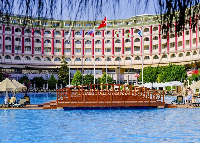Grand Cortez Halal Family Hotel