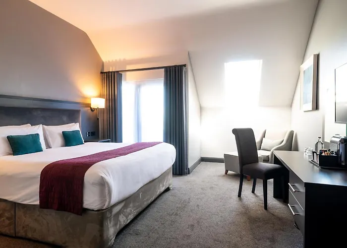 Cliffs Of Moher Hotel