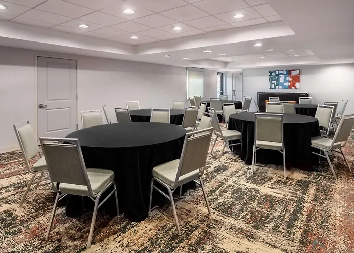 Homewood Suites By Hilton Eatontown