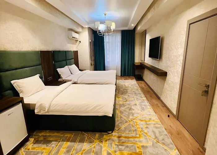 Hotel Ayni