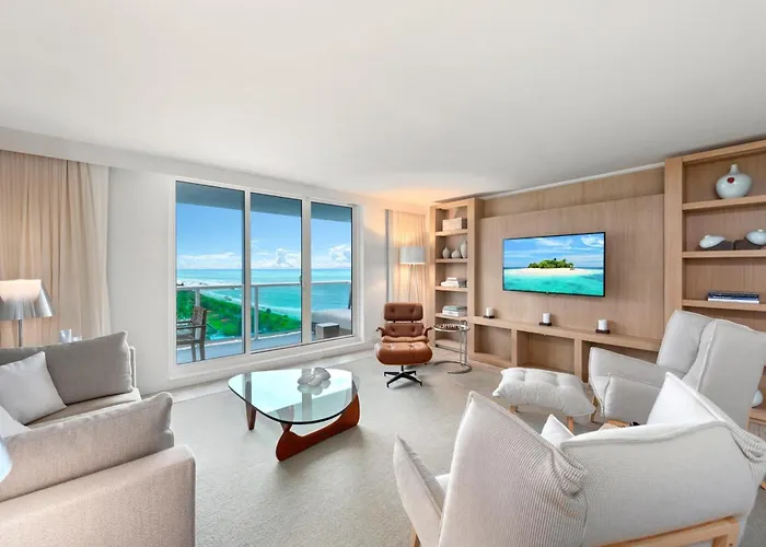 1 Hotel & Homes Private Luxury Suites