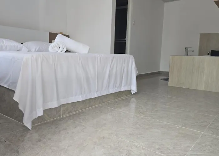 Hotel Valle Del Cafe - Habitacion Con Jacuzzi 4
