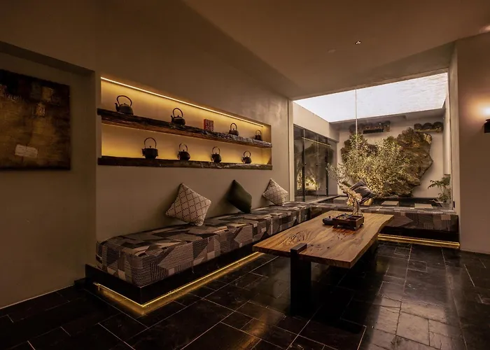 Shanheli Song Dynasty Aesthetic Courtyard Shantou Small Park Store ,Free Hanfu Experience, Exquisite Chinese Afternoon Tea