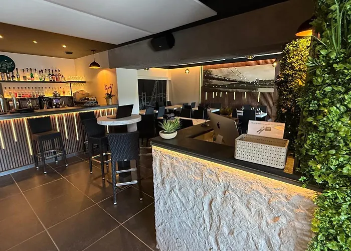 Logis Hotel Restaurant Bellevue