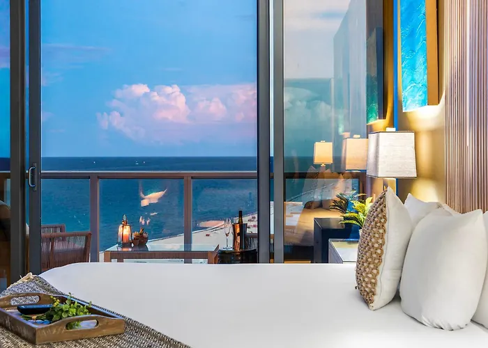 W South Beach Private Luxury Suites