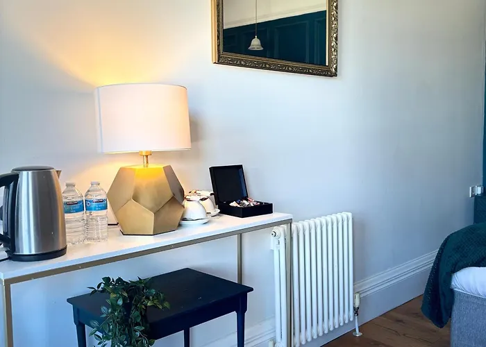No 1 High Street Boutique Rooms