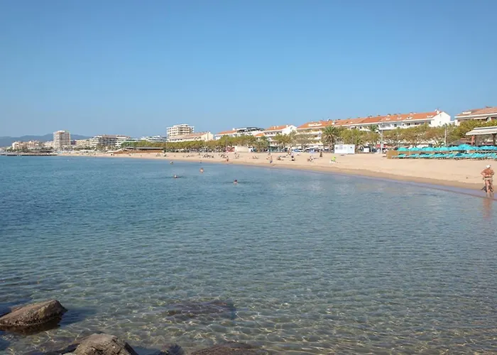Hotel Sable Et Soleil - Port, Plage & Jacuzzi Prive