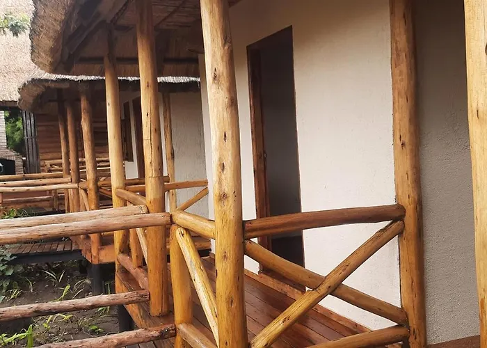 Sunscape Lodge