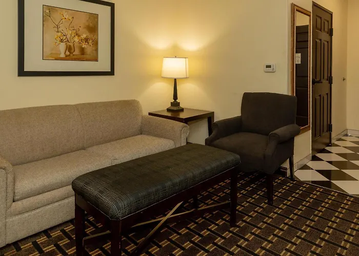 Evangeline Downs Hotel, An Ascend Collection Hotel