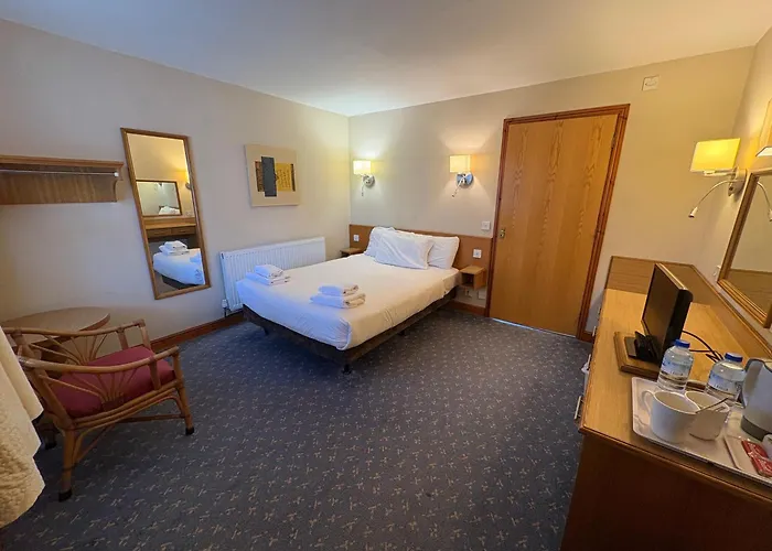 Tollgate Hotel & Leisure