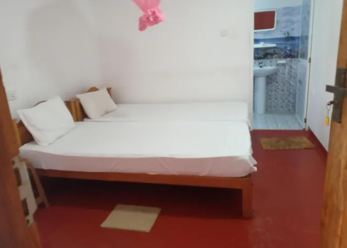 U New Guest House