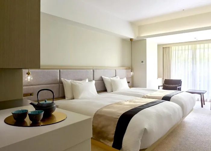 Hotel Atlantiis Suites Near Igi Airport