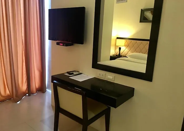 Manhattan Suites Inn