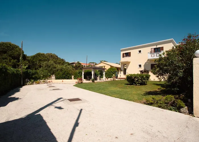 Angelique Apartments