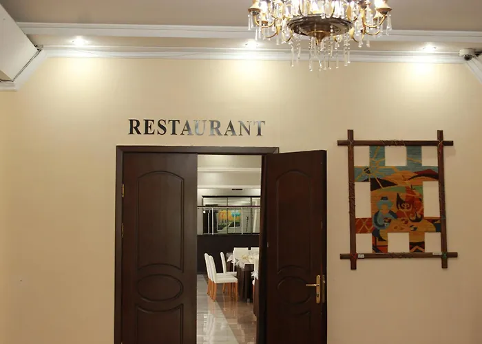 Yassy Hotel, Turkistan