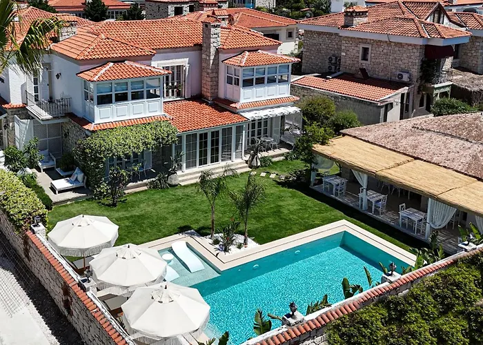 Pera Alaçatı