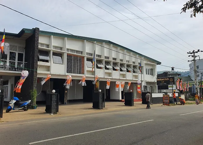 Dunhinda Falls Inn