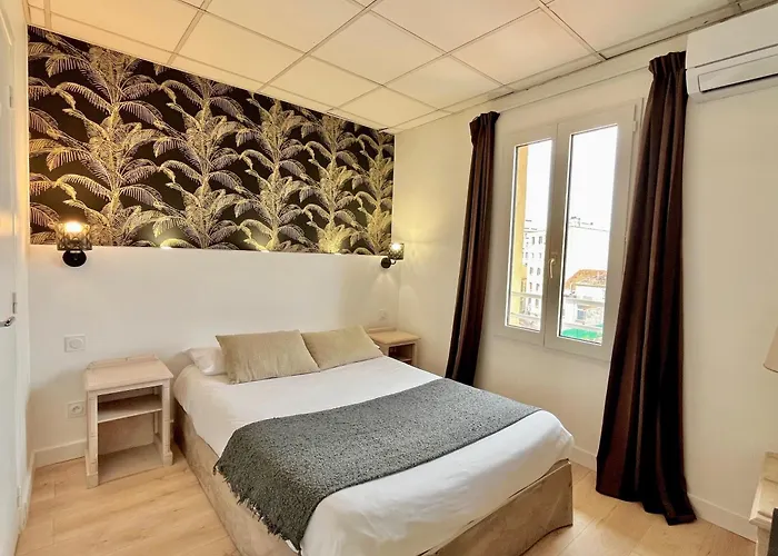 Hotel De Flore