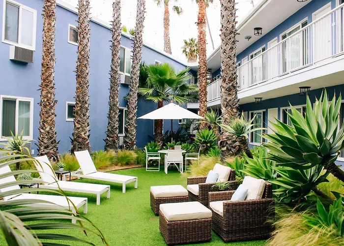 Bayside Hotel