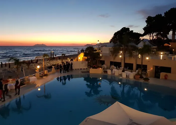 Hotel La Playa