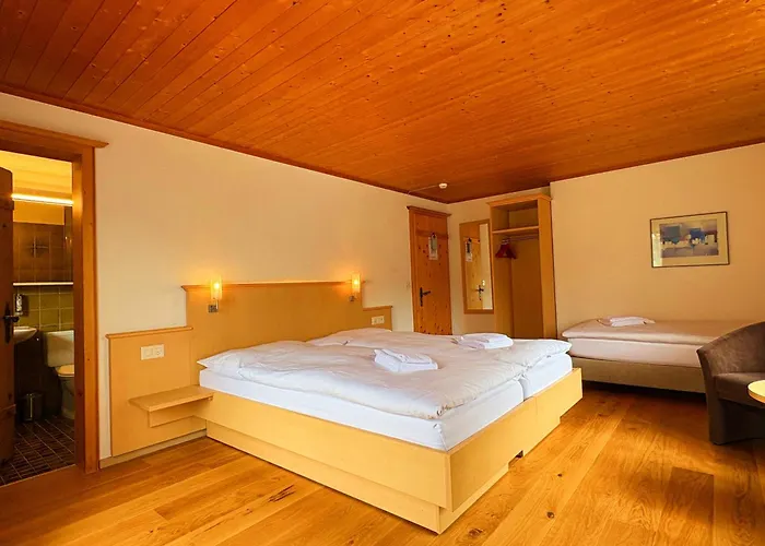 Madrisa Lodge