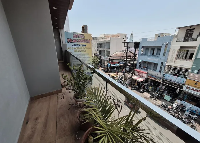 Hotel Prakasham