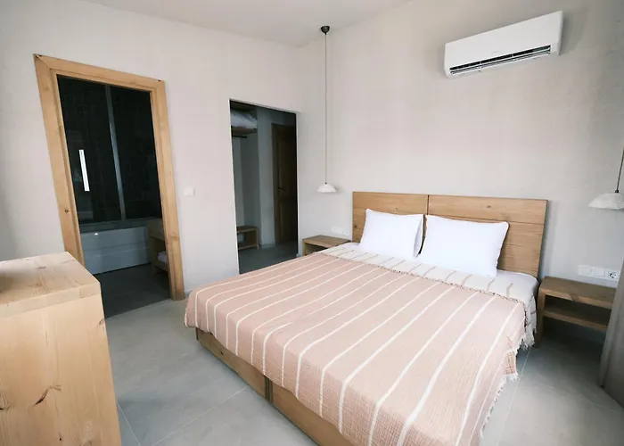 Nephos Beach Hotel