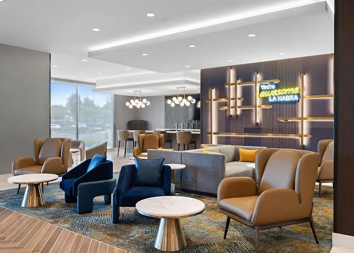 La Quinta Inn & Suites By Wyndham La Habra