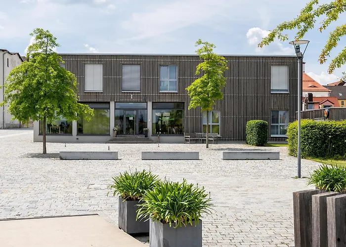 Stadthotel und Restaurant am See