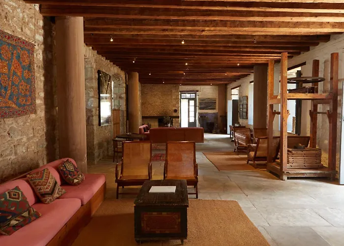 Bratsera Boutique Hotel