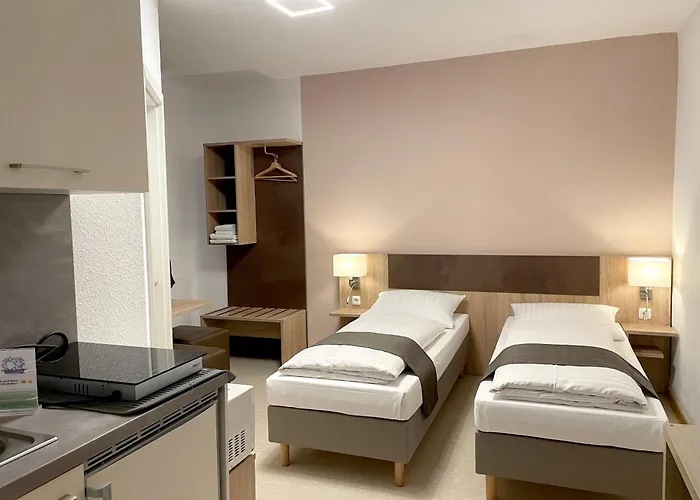 Hana Aparthotel