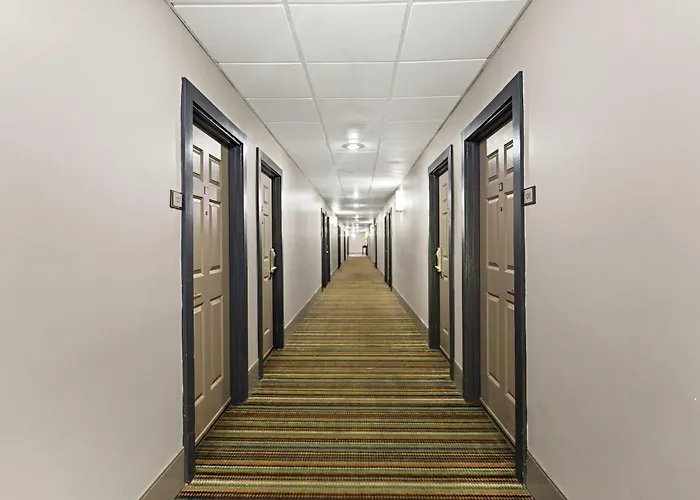 Country Inn & Suites By Radisson, Hinesville, Ga