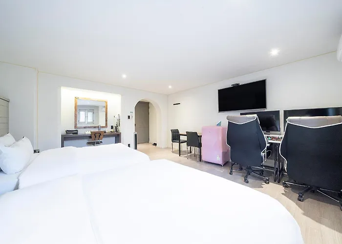 Hotel Yaja Westgate
