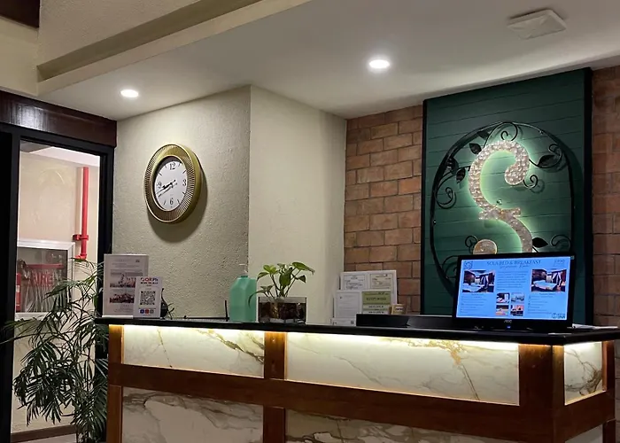 Sola Hotel & Sola Bed And Breakfast
