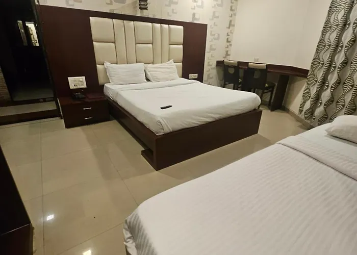 Prime Hotel Addore Palacee - Near Mumbai Airport , Visa Consultant , Jio World Convention Centre Bkc