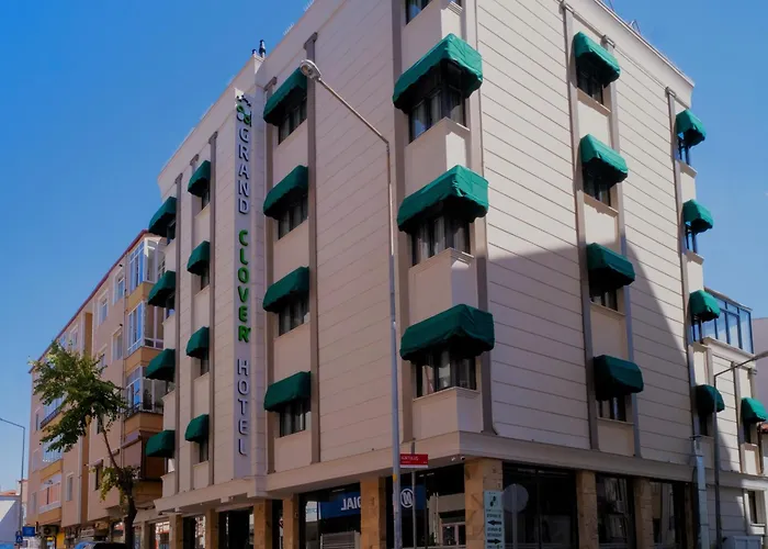 Grand Clover Hotel