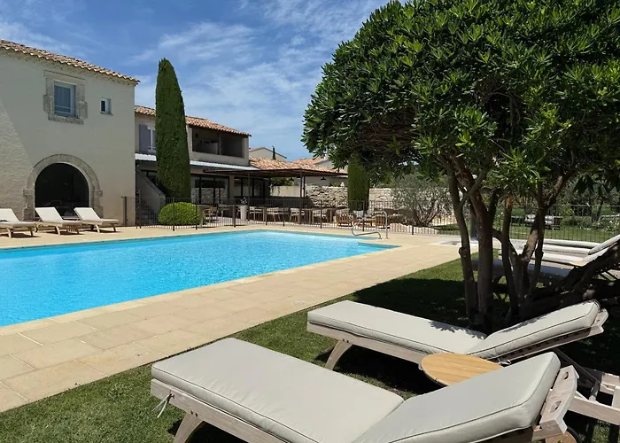 Hotel Val Baussenc, The Originals Relais à Maussane-les-Alpilles