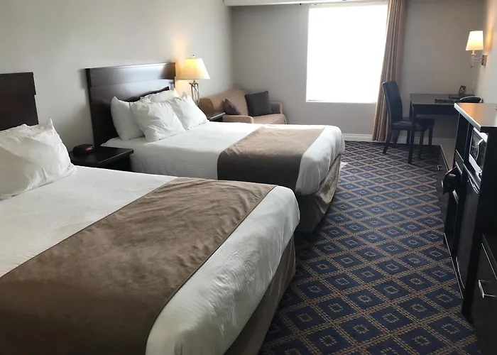 Chateau Louis Hotel & Conference Centre