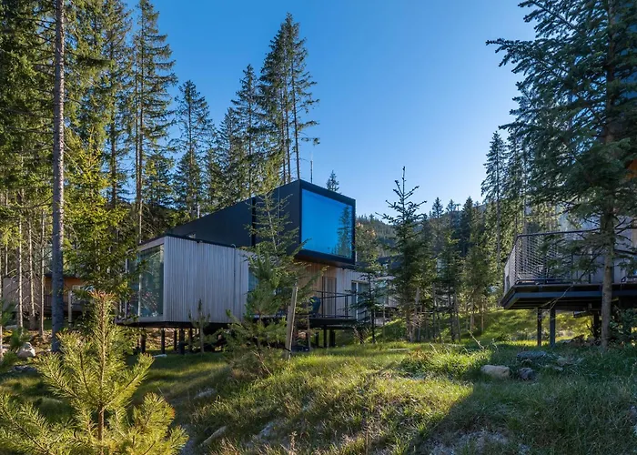 Hotel Bjoernson & Bjoernson Tree Houses Jasna