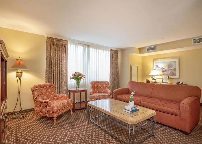 Clarion Collection Hotel Arlington Court Suites