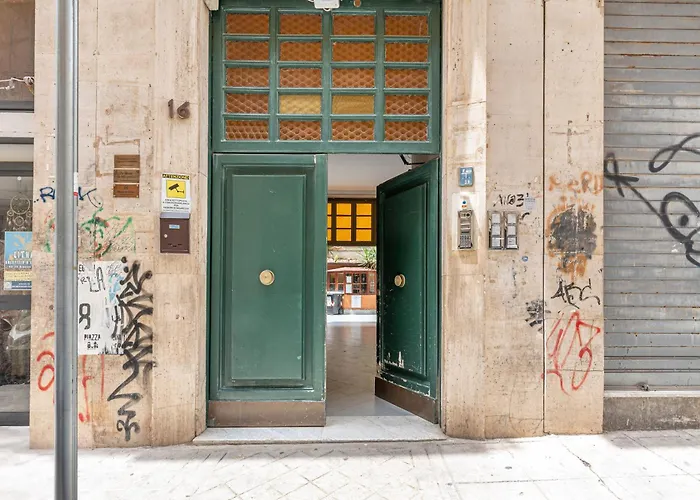 Maqueda House