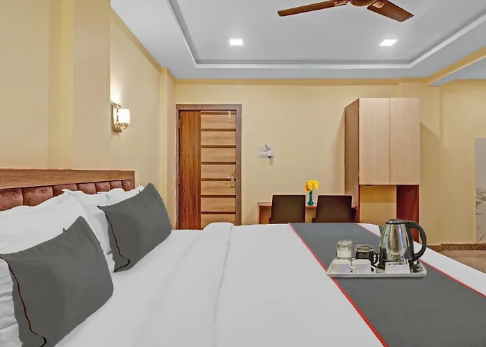 Hotel O Sudama Residency