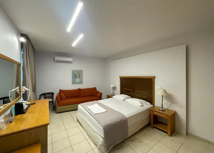 Danae Hotel