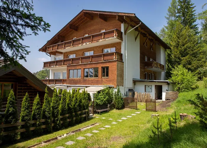 Hotel Pension Tyrol